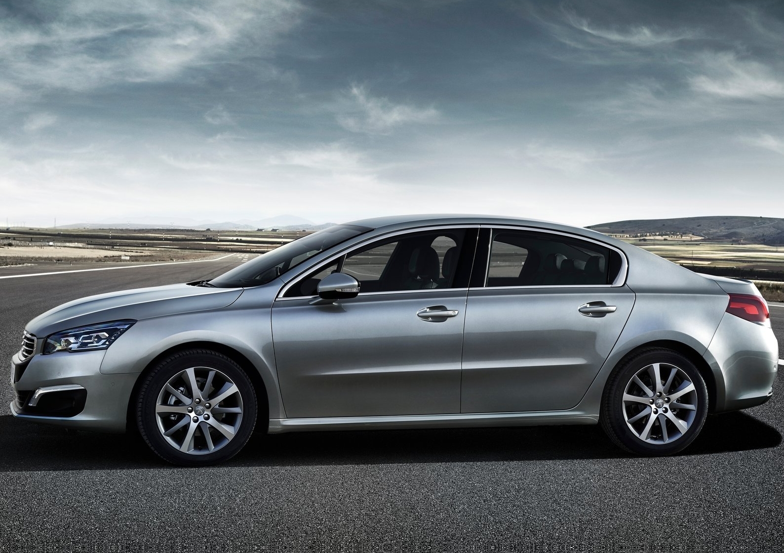 https://wcar.sets.lv/cars/Peugeot/508 sedans/2132cb3fb7949bf1e9c0fc4fad07a5a0.jpg